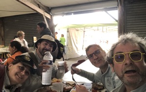 Déjeuner: Belle cote de porc grillé, ratatouille, frite, fromage et succulente tarte au pomme.
Nous voilà près pour le Championnat par équipe.